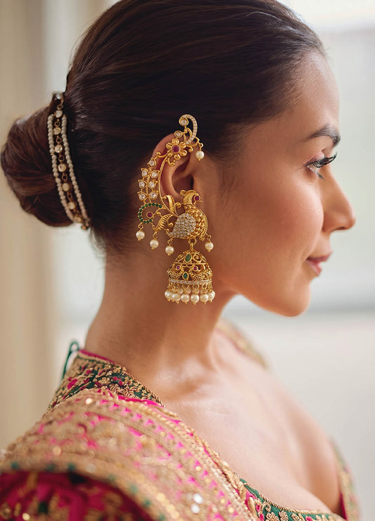 Gold polish earcuffs with traditional design